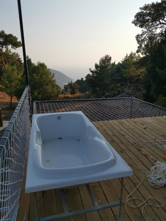 Tuerkdomes Glamping 호텔 Alinca 외부 사진