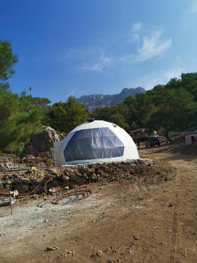 Tuerkdomes Glamping 호텔 Alinca 외부 사진